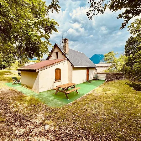 Vakantiehuis Pavillon Du Garde De La Porte D'embrun Aramon